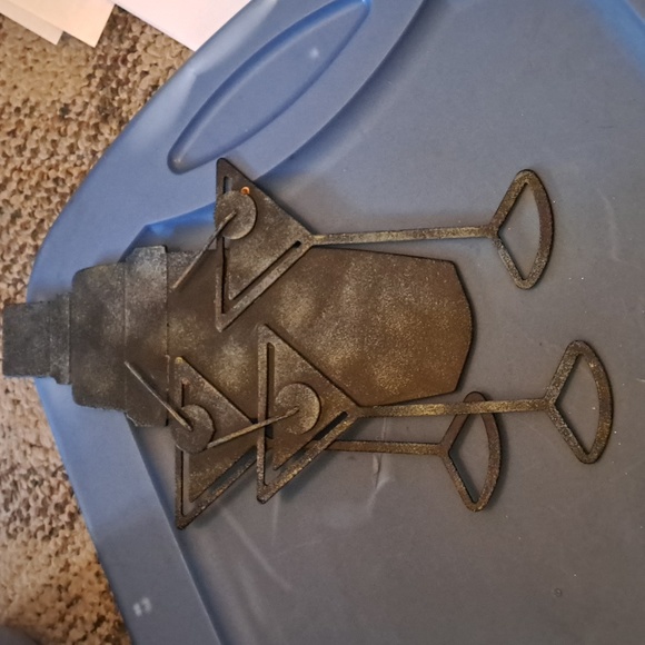 Martini glass & shaker wall hanging. Perfect in your bar or by the patio or pool - Picture 6 of 6